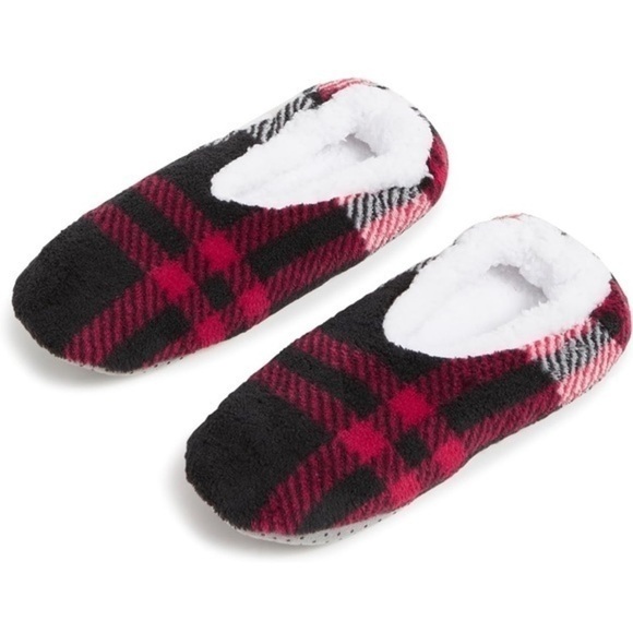Vera Bradley Shoes - NWT Vera Bradley Sherpa Extra Fuzzy Slippers